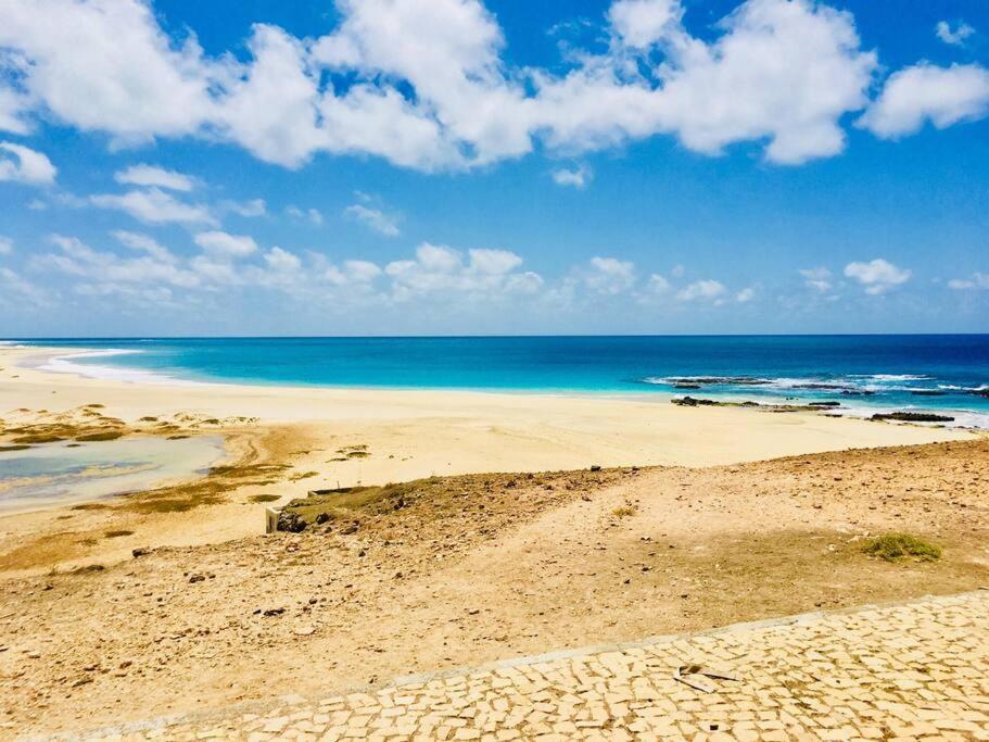 Cosy & Relax Yellow House 5Mn Walk From The Beach! Calheta 外观 照片